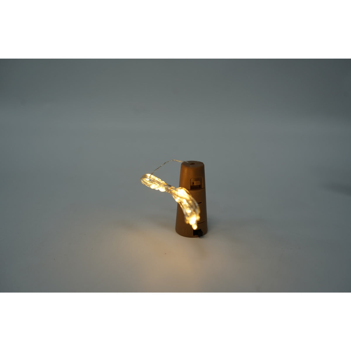 Instalatie de Craciun Liniara, Ghirlanda Luminoasa cu 20 LED-uri, Fir Flexibil din Cupru, Alimentare cu Baterii, Rezistenta la Inghet, Interior si Exterior, 2 m, Alb Cald