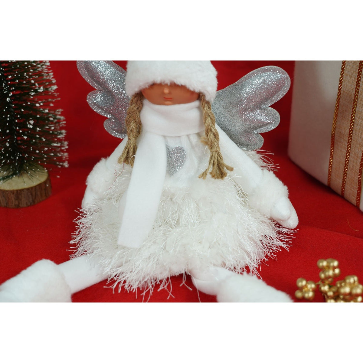 Decoratiune Craciun Ingeras, Figurina Textila Fetita cu Caciula Modelabila, Statueta Decorativa pentru Pozitie Sezut, Alb si Gri, 51 cm