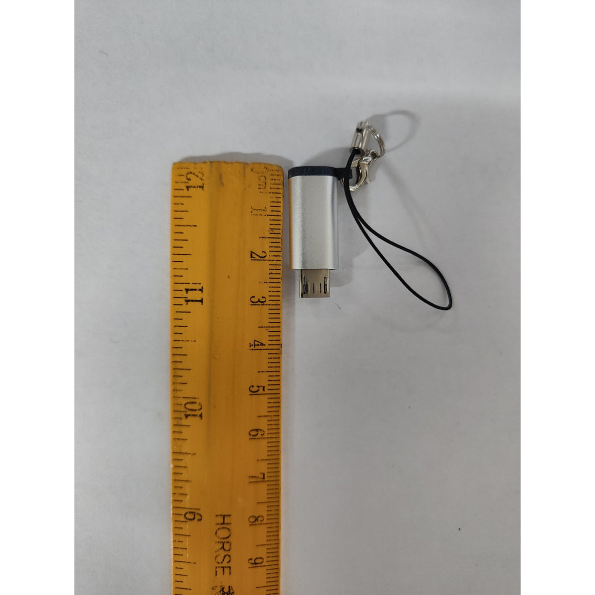 Adaptor Micro USB Mama la USB Tip-C Tata, Convertor Date 10Gbps si Incarcare 3A, Carcasa Aluminiu cu Agatatoare Breloc, Argintiu
