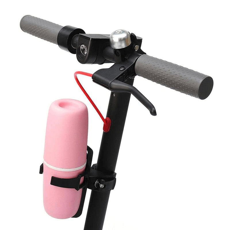 Suport Sticla Apa pentru Bicicleta, Trotineta Electrica si Carucior, Fixare Rapida cu Clema, Plastic Rezistent, Negru, Compatibil 500-1000 ml