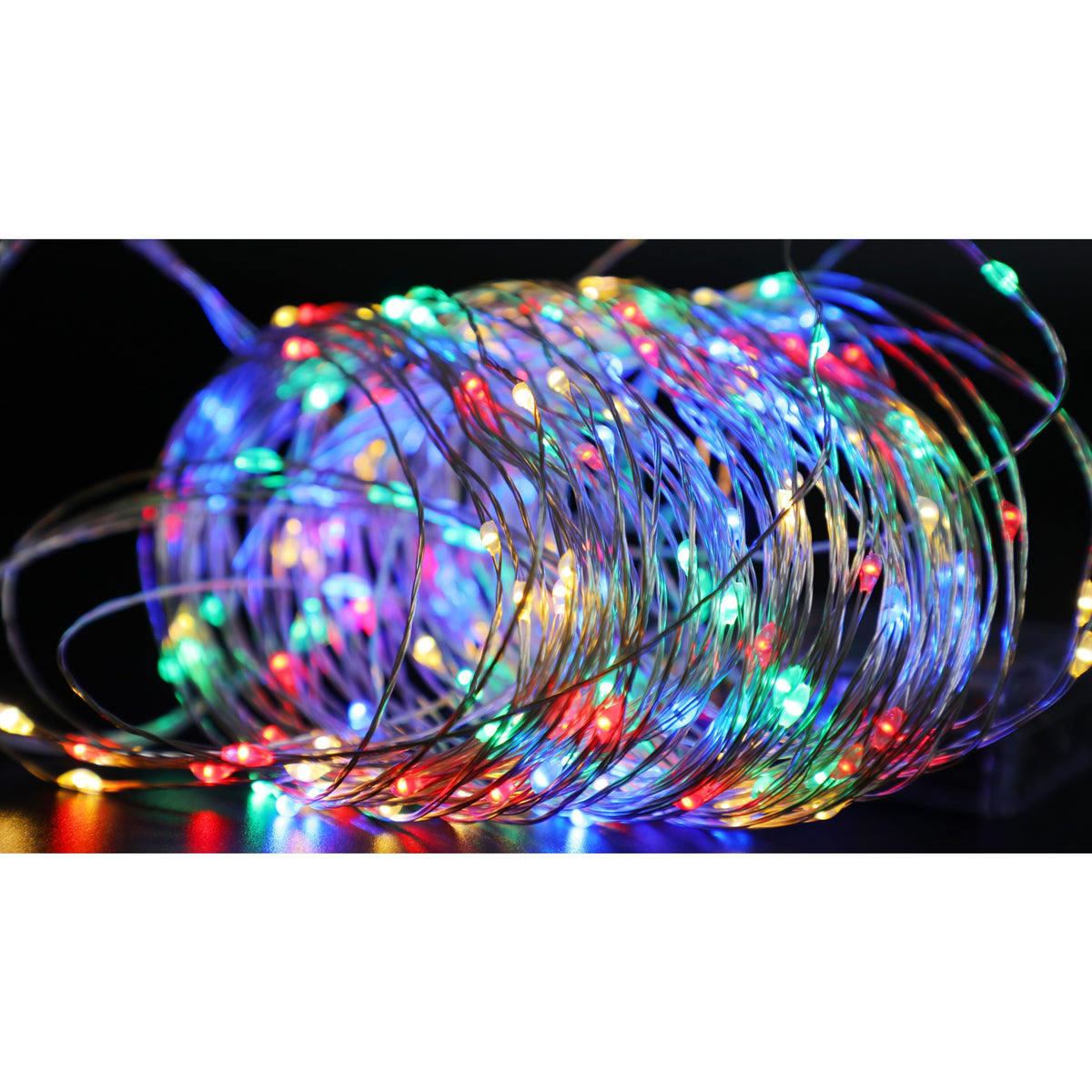 Instalatie de Craciun Liniara, 200 LED-uri, 2 Jocuri de Lumini, Alimentare Baterii, Fir Cupru Flexibil, Interior si Exterior, 20 m, Multicolor