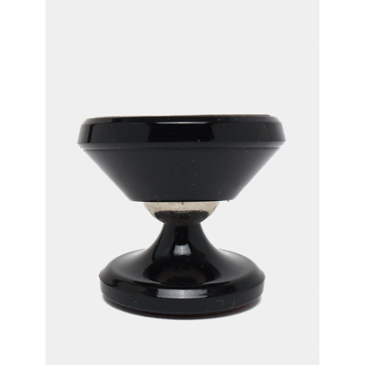 Suport Auto Magnetic BK1 pentru Telefon, Rotire 360 Grade, Montare pe Bord, Aliaj de Aluminiu si ABS, 2 Placute Incluse, Negru